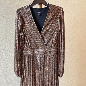 Halogen Metallic Plissé Midi Dress